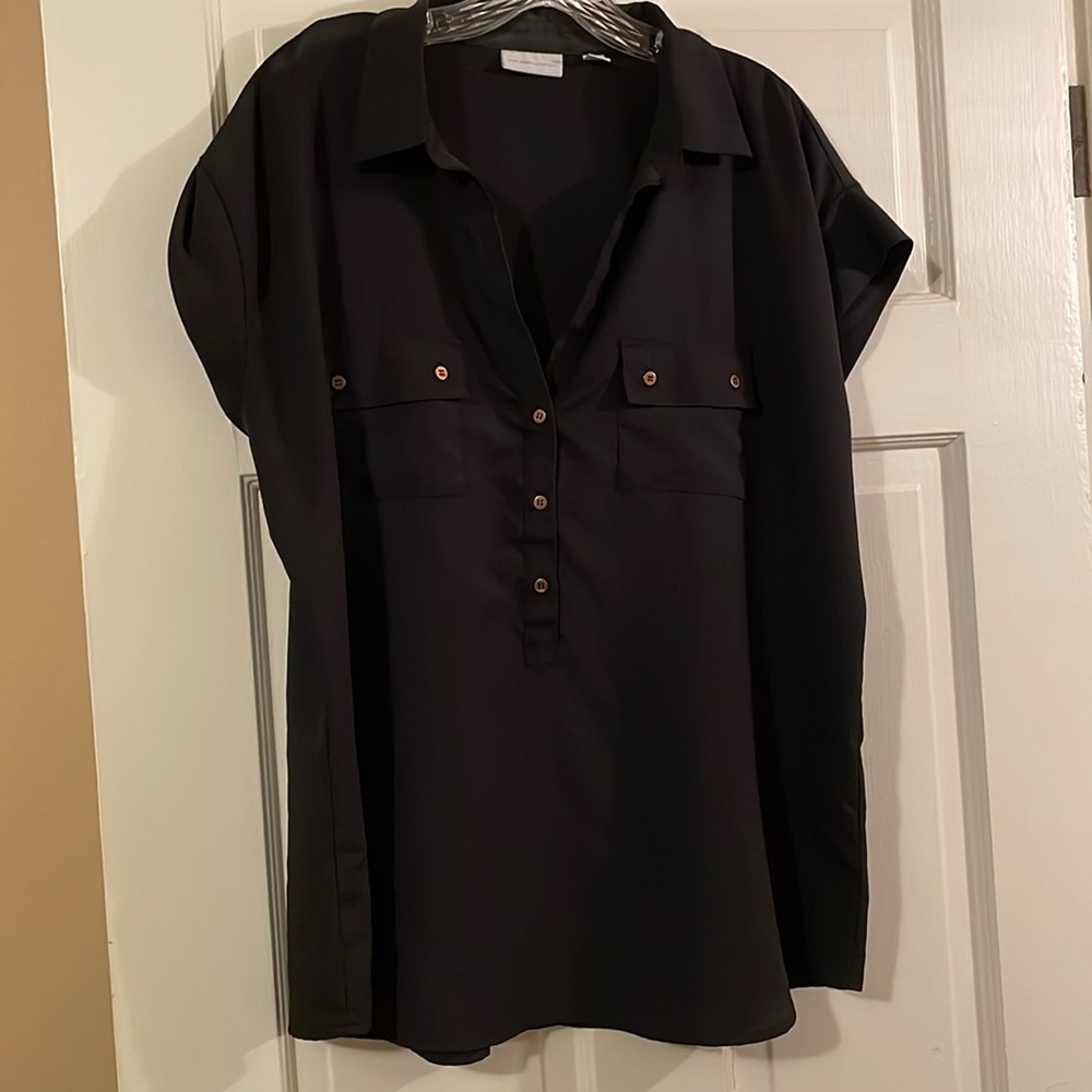 New York & Company double pocket shirt